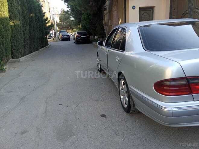 Mercedes E 270 2000, 351,027 km - 2.7 l - Ağcabədi