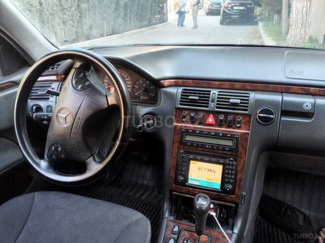 Mercedes E 270 2000, 351,027 km - 2.7 l - Ağcabədi