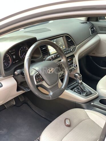 Hyundai Elantra 2016, 45,200 km - 2.0 l - Bakı