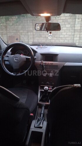 Opel Astra 2005, 213,000 km - 1.4 l - Gəncə