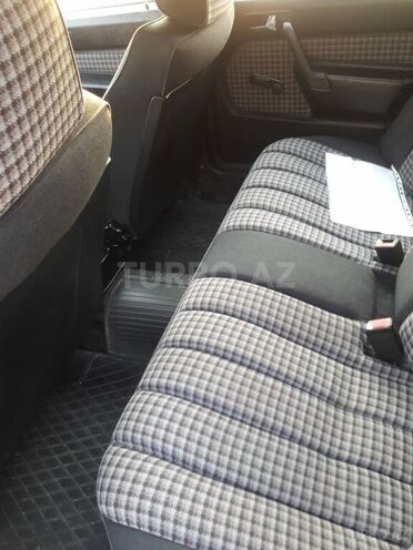 Mercedes 190 1991, 250,000 km - 2.0 l - Siyəzən