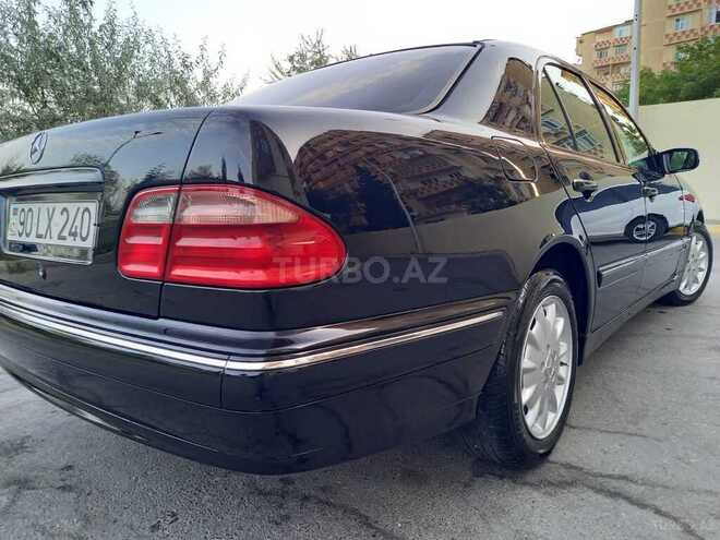 Mercedes E 240 2000, 290,000 km - 2.4 l - Bakı