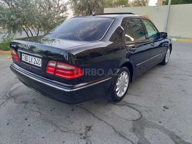 Mercedes E 240 2000, 290,000 km - 2.4 l - Bakı