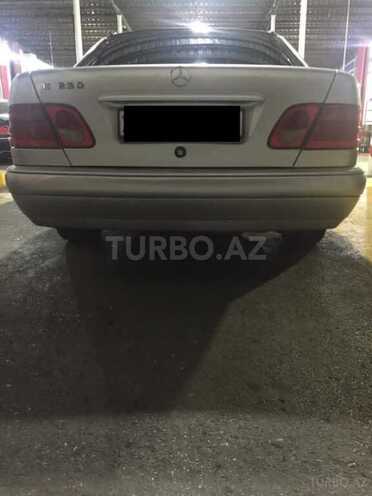 Mercedes E 230 1997, 269,000 km - 2.3 l - Bakı