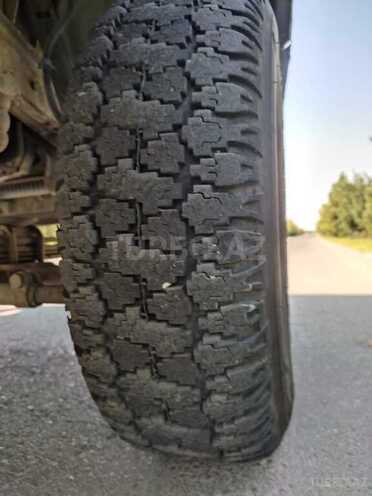 Mercedes 208 D 1991, 260,000 km - 2.4 л - Bakı