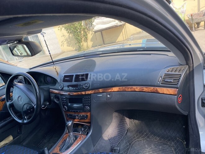 Mercedes E 270 2002, 350,000 km - 2.7 l - Ağstafa