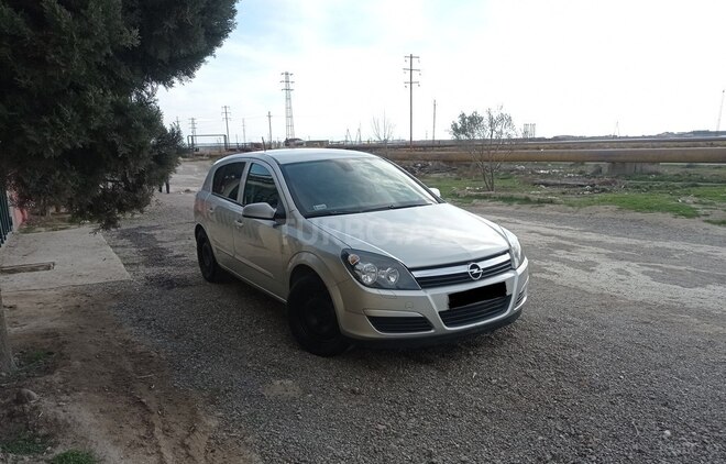 Opel Astra 2006, 215,000 km - 1.4 l - Bakı