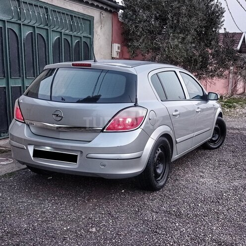 Opel Astra 2006, 215,000 km - 1.4 l - Bakı