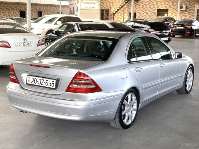 Mercedes C 320 2001, 277,377 km - 3.2 l - Gəncə