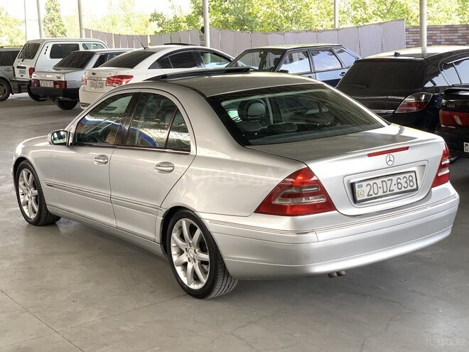 Mercedes C 320 2001, 277,377 km - 3.2 l - Gəncə