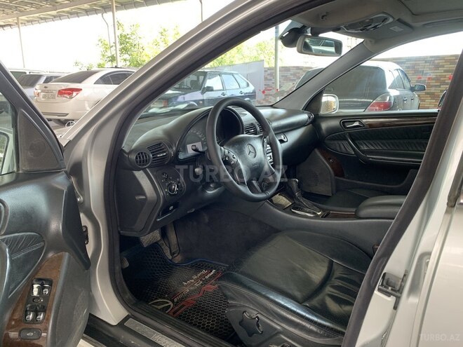 Mercedes C 320 2001, 277,377 km - 3.2 l - Gəncə
