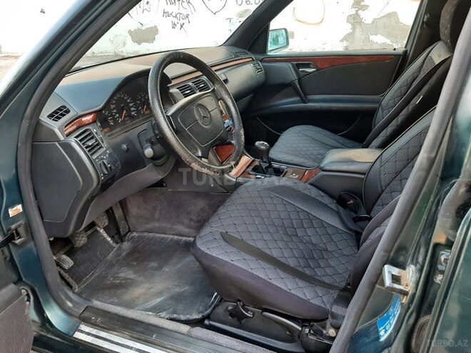 Mercedes E 200 1997, 347,000 km - 2.0 l - Sumqayıt