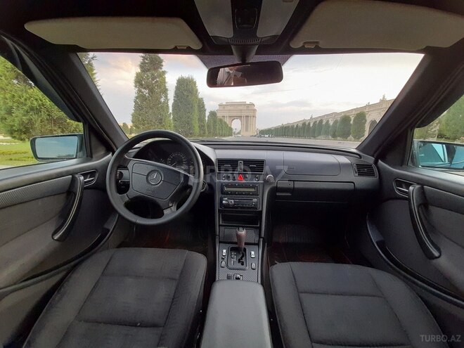 Mercedes C 240 1997, 258,461 km - 2.4 l - Gəncə