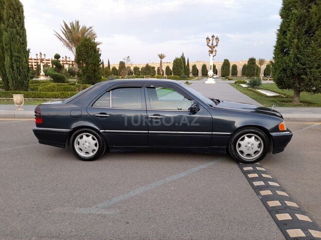 Mercedes C 240 1997, 258,461 km - 2.4 l - Gəncə