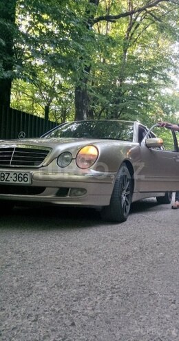 Mercedes E 200 2000, 228,000 km - 2.0 l - Cəlilabad