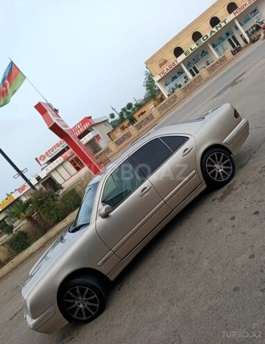 Mercedes E 200 2000, 228,000 km - 2.0 l - Cəlilabad