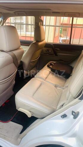 Mitsubishi Pajero 2007, 174,000 km - 3.8 l - Bakı