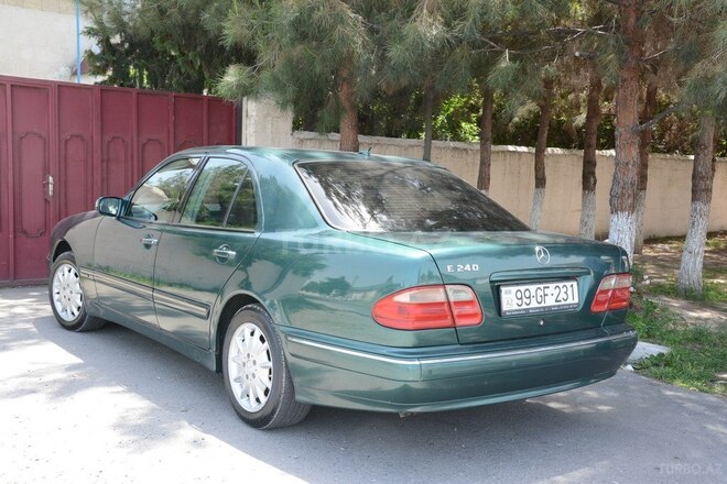 Mercedes E 240 2001, 390,000 km - 2.6 l - Ağdaş