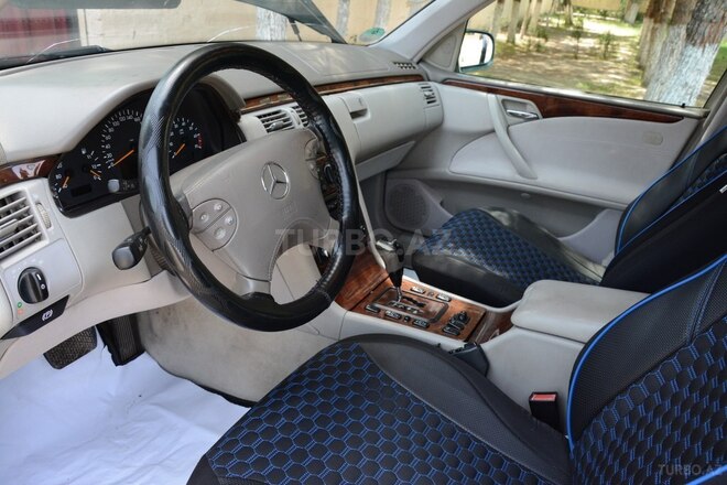 Mercedes E 240 2001, 390,000 km - 2.6 l - Ağdaş