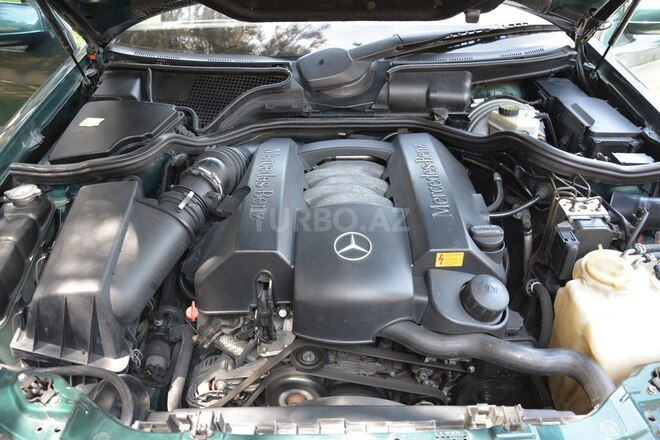 Mercedes E 240 2001, 390,000 km - 2.6 l - Ağdaş