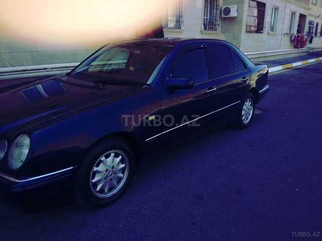 Mercedes E 240 1999, 282,000 km - 2.4 l - Bakı