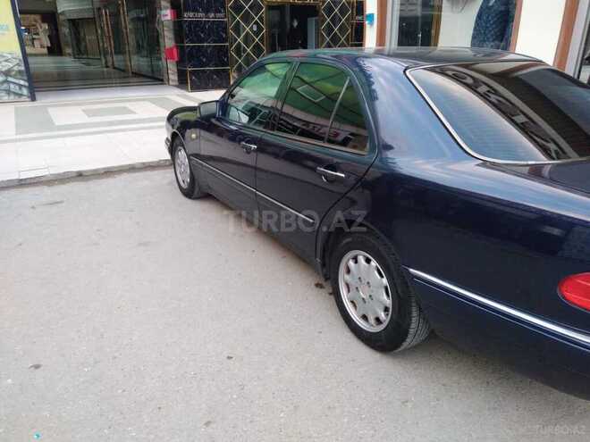 Mercedes E 240 1999, 282,000 km - 2.4 l - Bakı