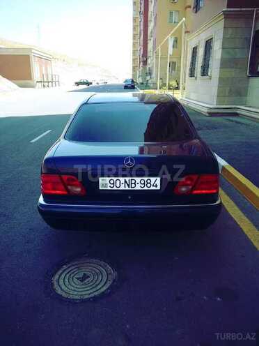 Mercedes E 240 1999, 282,000 km - 2.4 l - Bakı