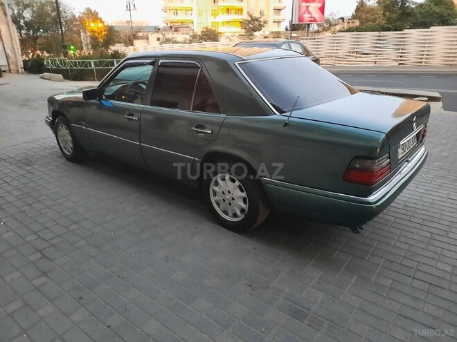 Mercedes E 220 1993, 565,341 km - 2.2 l - Bakı