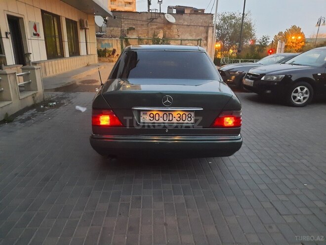 Mercedes E 220 1993, 565,341 km - 2.2 l - Bakı