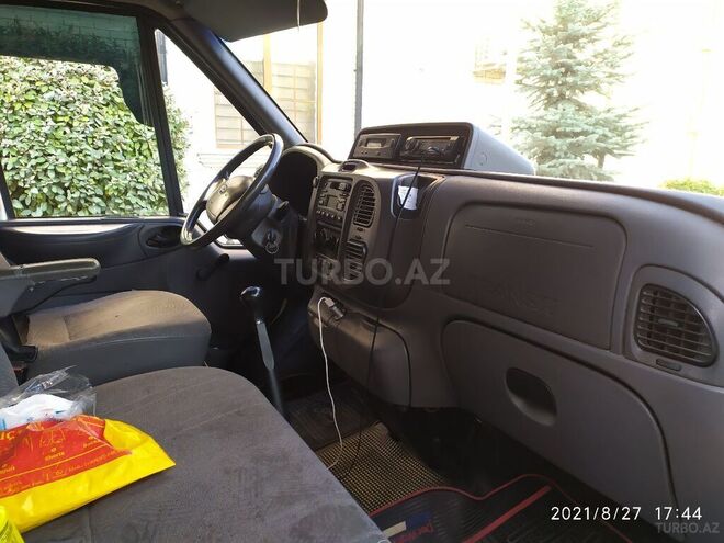 Ford Transit 2002, 378,000 km - 2.4 л - Quba