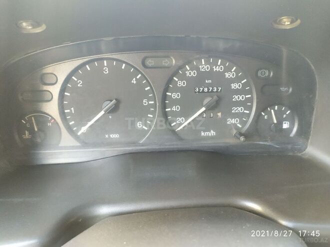 Ford Transit 2002, 378,000 km - 2.4 л - Quba