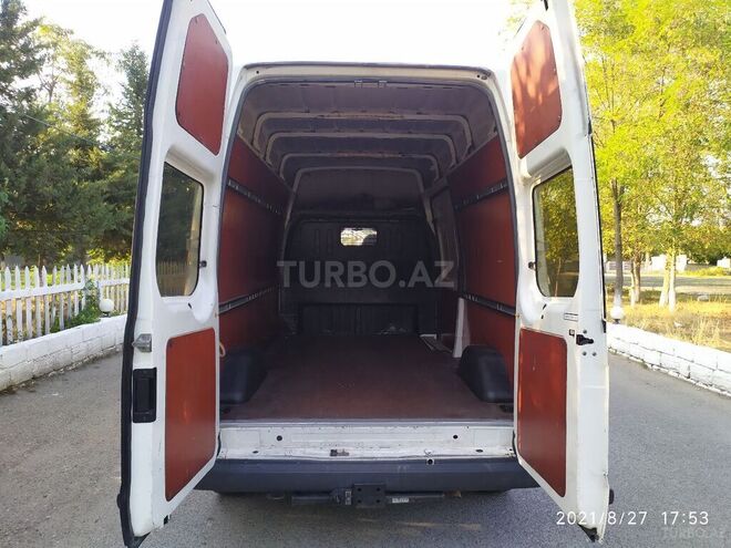 Ford Transit 2002, 378,000 km - 2.4 л - Quba