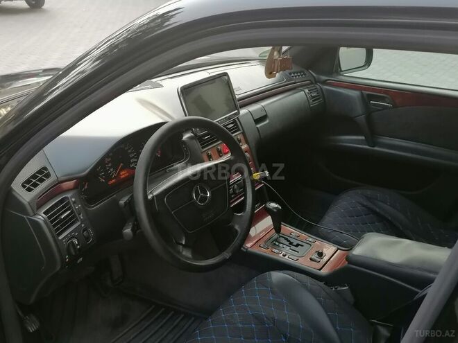 Mercedes E 240 1998, 230,000 km - 2.4 л - Bakı