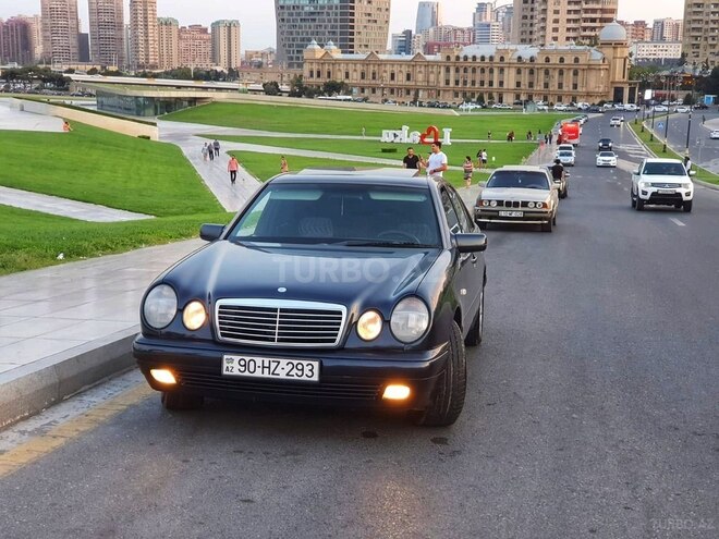 Mercedes E 230 1997, 398,000 km - 2.3 l - Bakı
