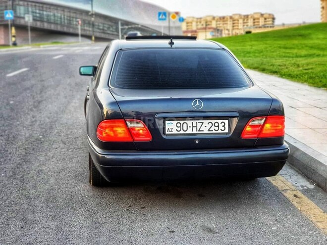 Mercedes E 230 1997, 398,000 km - 2.3 l - Bakı