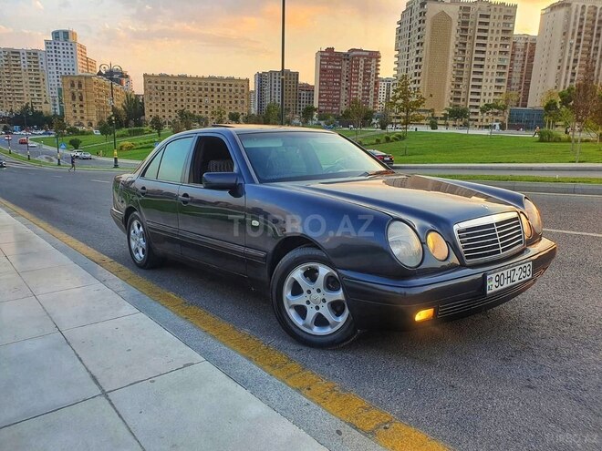 Mercedes E 230 1997, 398,000 km - 2.3 l - Bakı