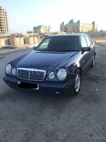 Mercedes E 240 1998, 235,000 km - 2.4 л - Sumqayıt