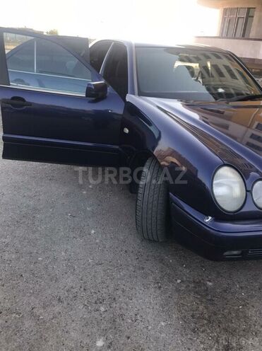 Mercedes E 240 1998, 235,000 km - 2.4 л - Sumqayıt