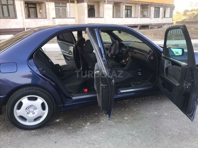 Mercedes E 240 1998, 235,000 km - 2.4 л - Sumqayıt