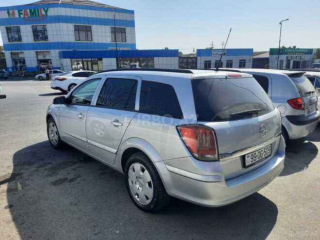 Opel Astra 2005, 156,137 km - 1.4 l - Qusar