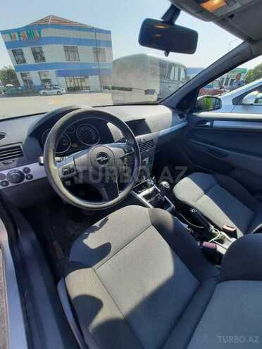 Opel Astra 2005, 156,137 km - 1.4 l - Qusar