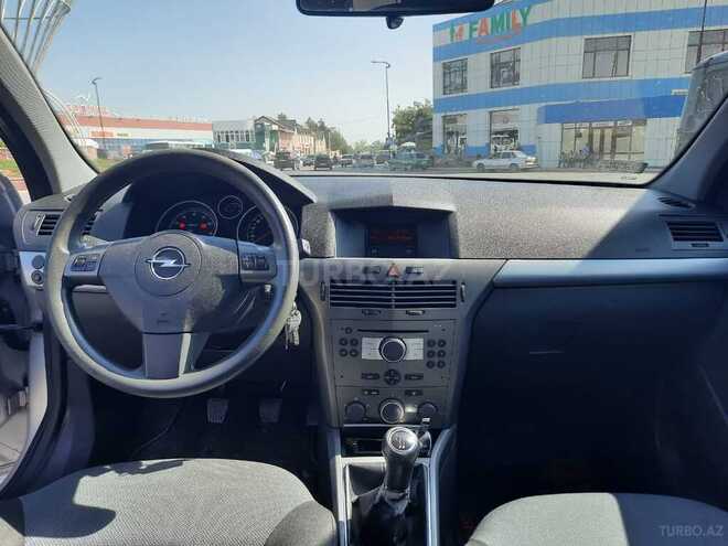 Opel Astra 2005, 156,137 km - 1.4 l - Qusar