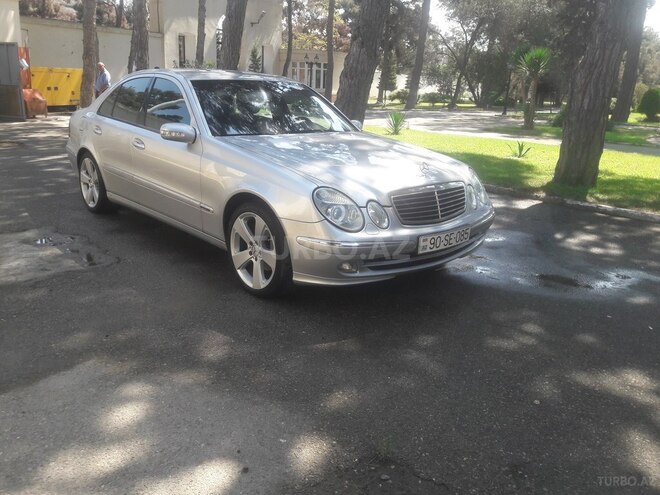 Mercedes E 220 2004, 379,000 km - 2.2 l - Bakı