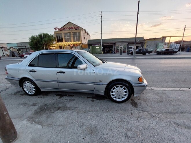 Mercedes C 180 1999, 280,000 km - 1.8 l - Bakı