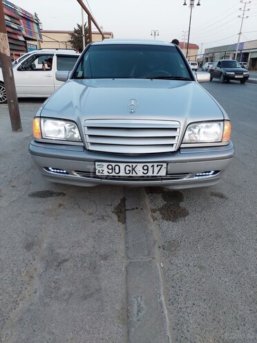 Mercedes C 180 1999, 280,000 km - 1.8 l - Bakı