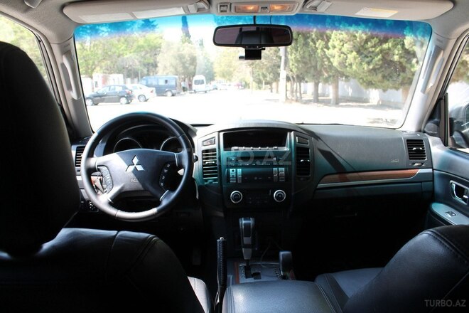 Mitsubishi Pajero 2007, 198,000 km - 3.0 l - Bakı