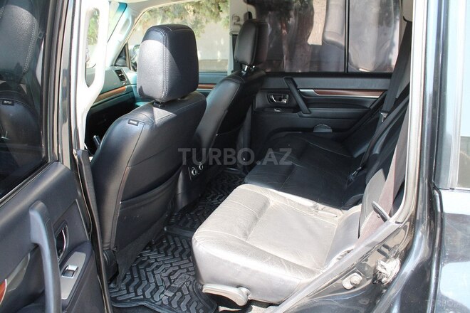 Mitsubishi Pajero 2007, 198,000 km - 3.0 l - Bakı