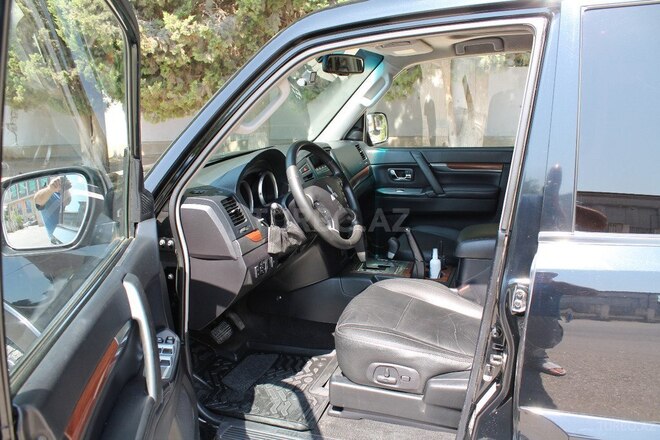 Mitsubishi Pajero 2007, 198,000 km - 3.0 l - Bakı