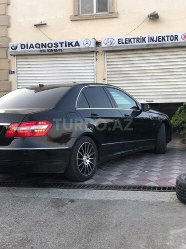 Mercedes E 220 2009, 270,000 km - 2.2 л - Bakı