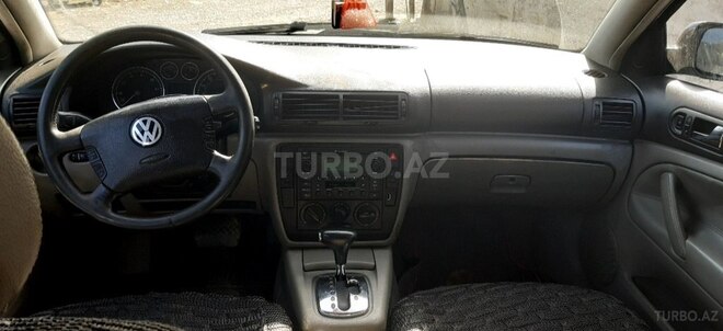 Volkswagen Passat 2003, 252,000 km - 1.8 l - Bakı
